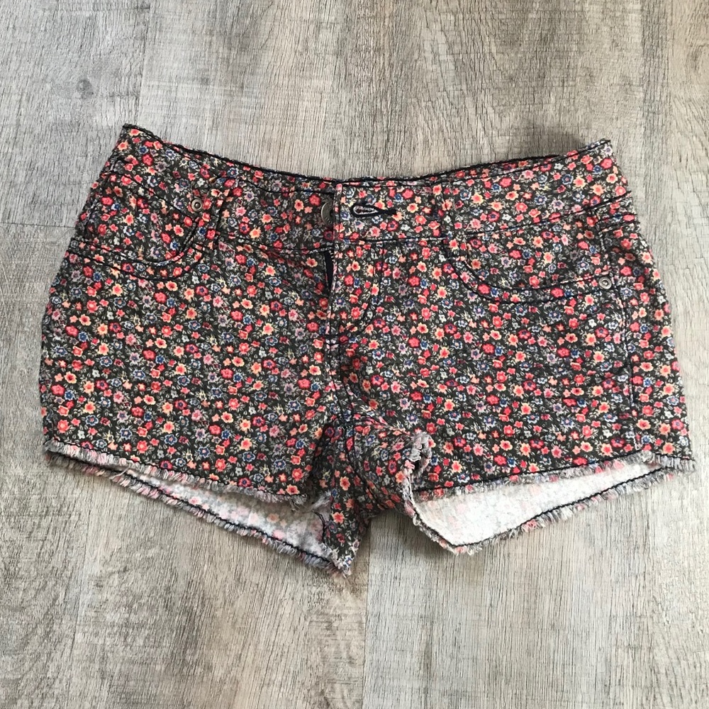 Mudd Floral Jean Shorts